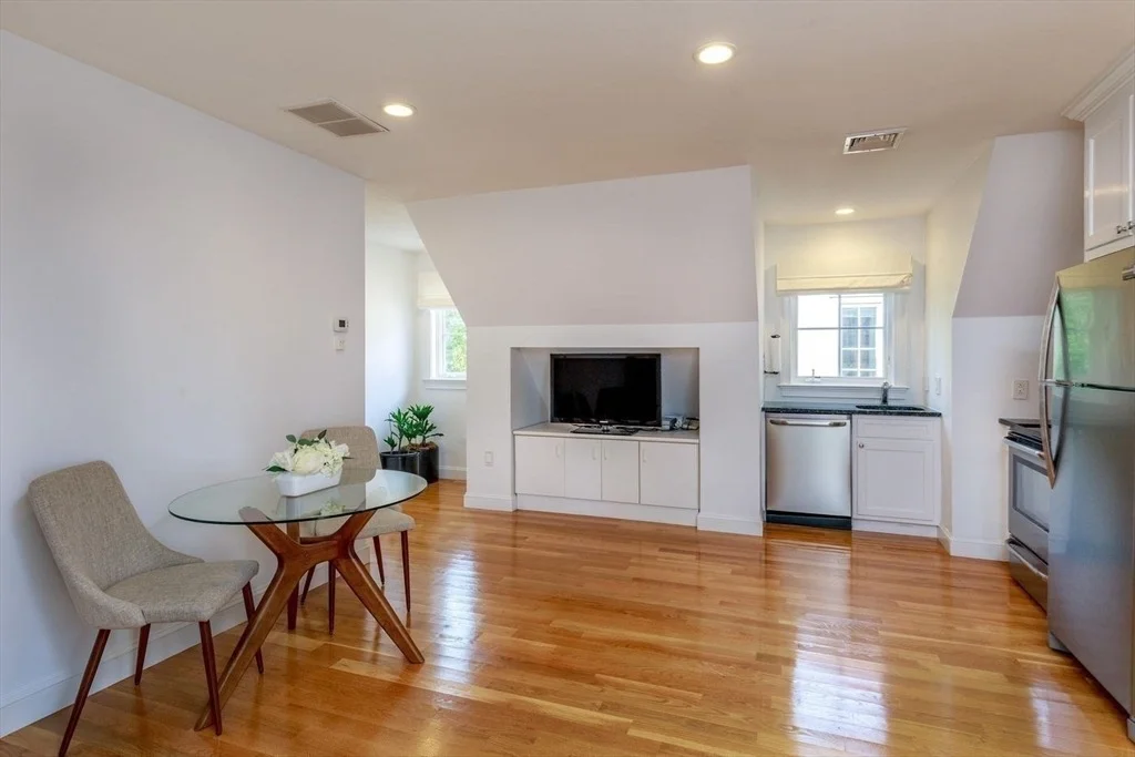 Photo of 18 Longmeadow Drive