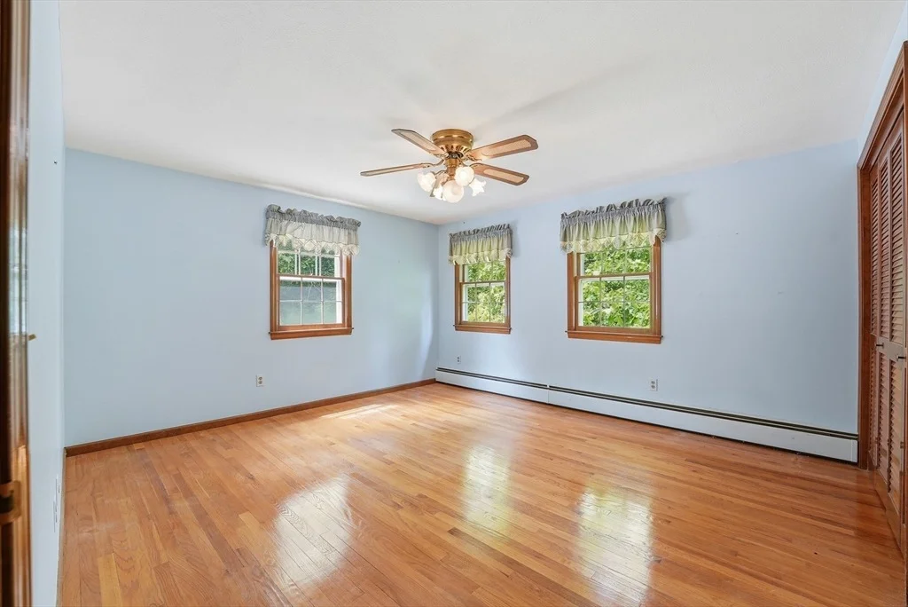 Photo of 17 Raymond Dr