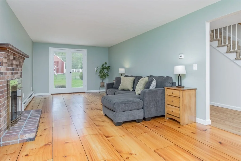 Photo of 118 Lawrence St