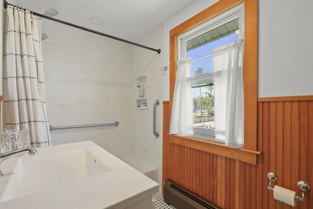 Photo of 2614 Cranberry Highway