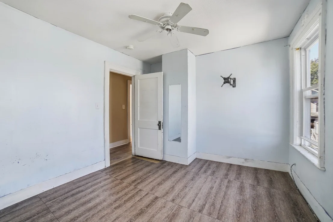 Photo of 36 Putnam Ave