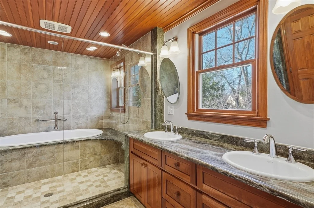 Photo of 21 Greentree Lane