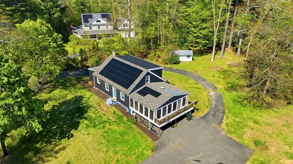 Photo of 77 Carmody Rd