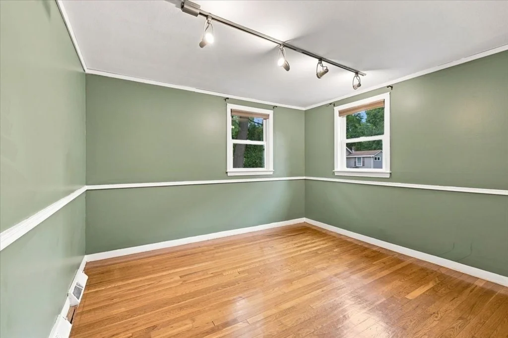 Photo of 8 Cross St