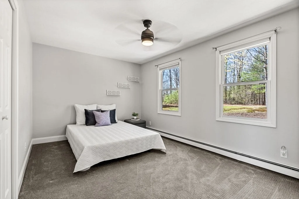 Photo of 39 Lovers Ln