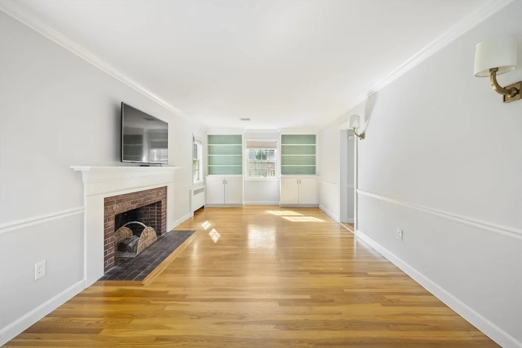 Photo of 19 Lantern Ln