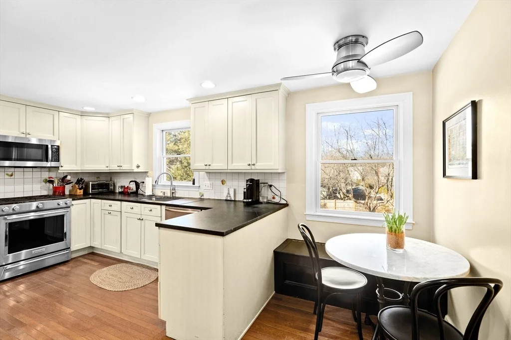 Photo of 41 Amherst Rd