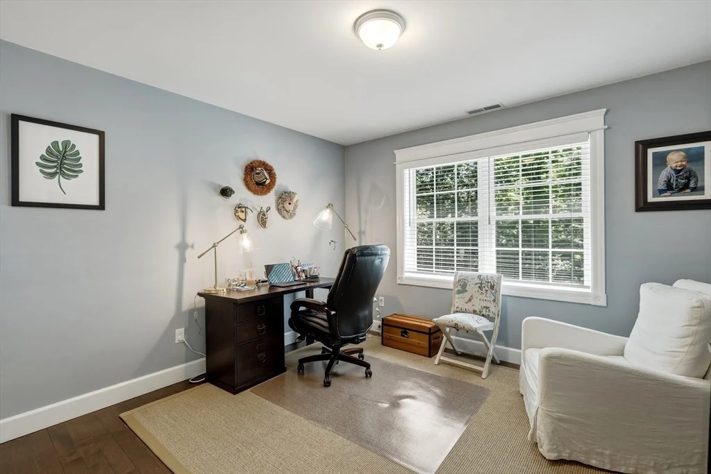 Photo of 12 Crystal Ln