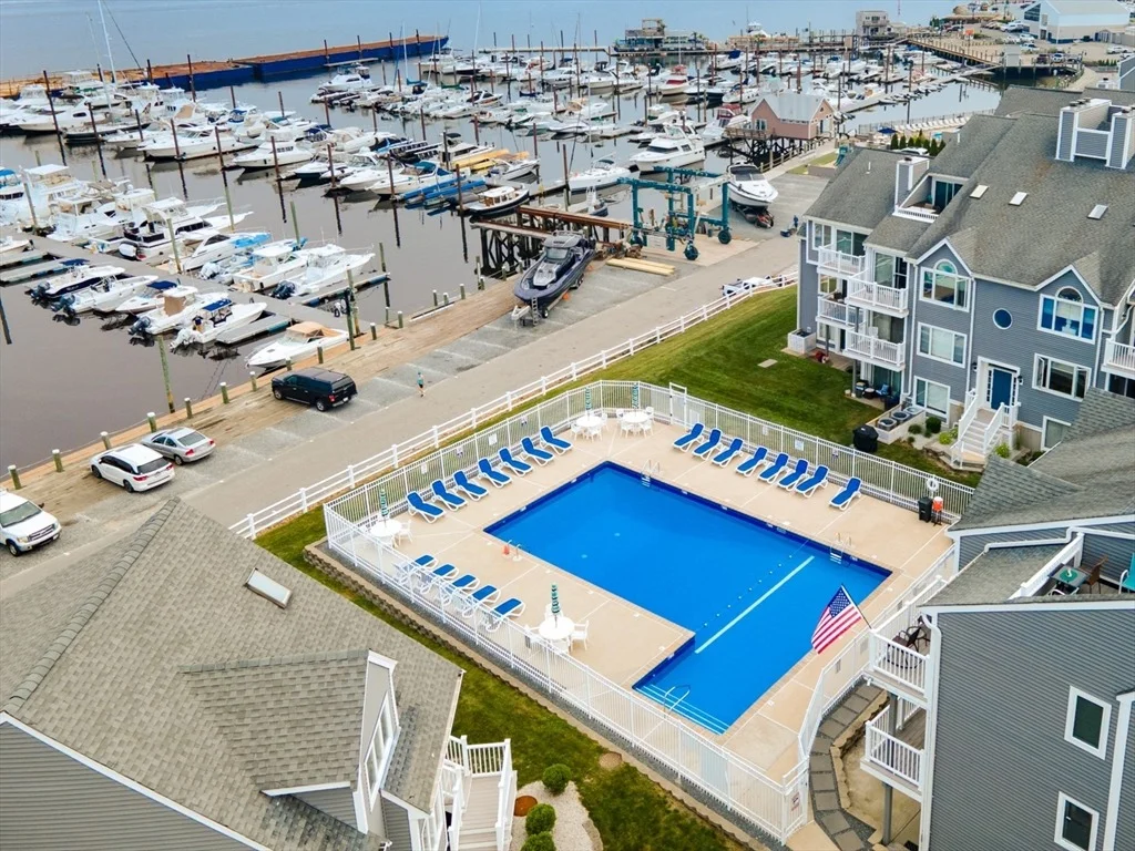 Photo of Unit 1106 at 700 Shore Dr