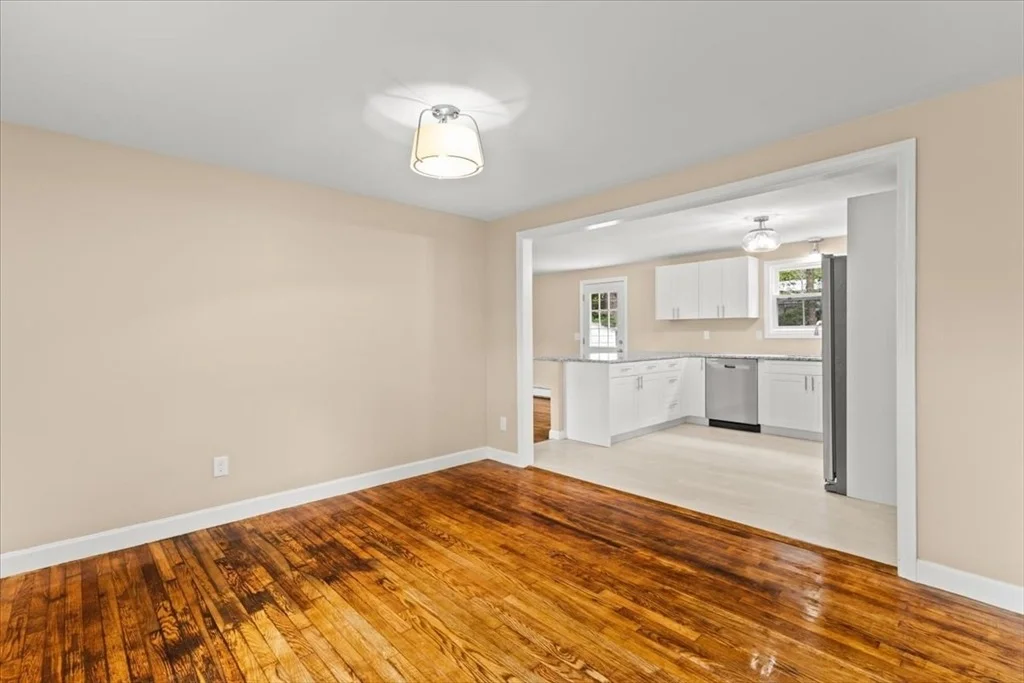 Photo of 4 Simmons St