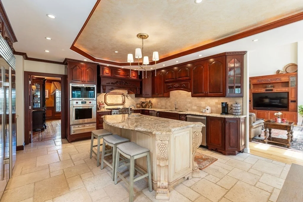 Photo of 8 Buttonwood Dr