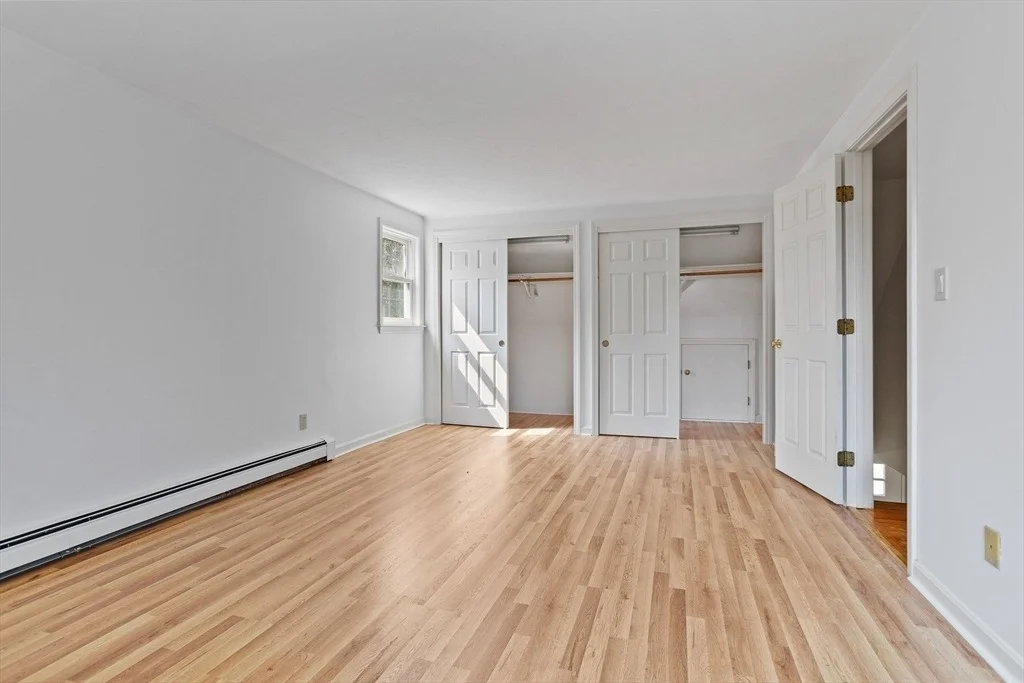 Photo of 10 Farm Rd