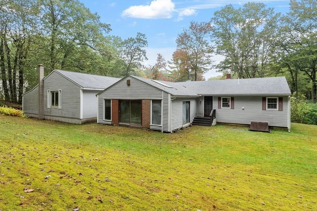 Photo of 87 Hubbardston Road