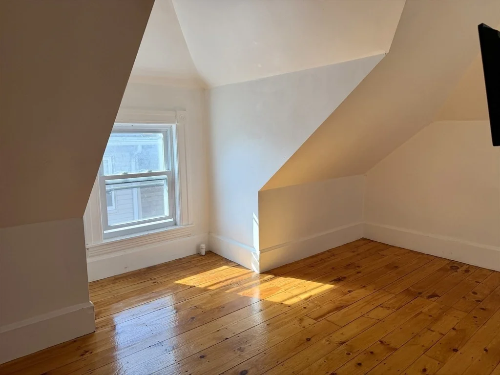 Photo of 31 Stoneland Rd