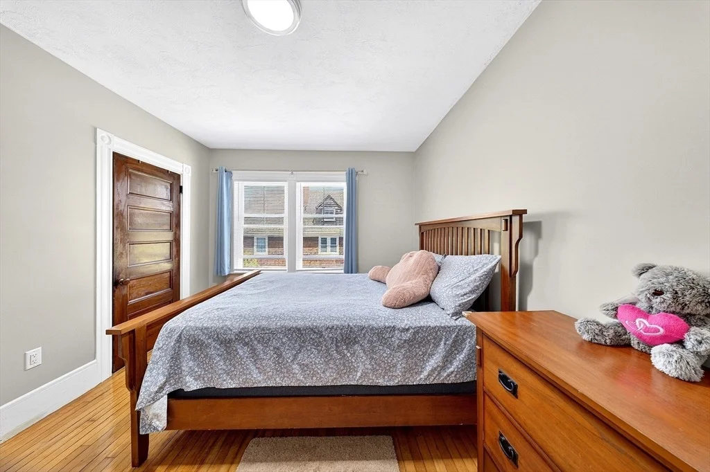 Photo of 710 High St