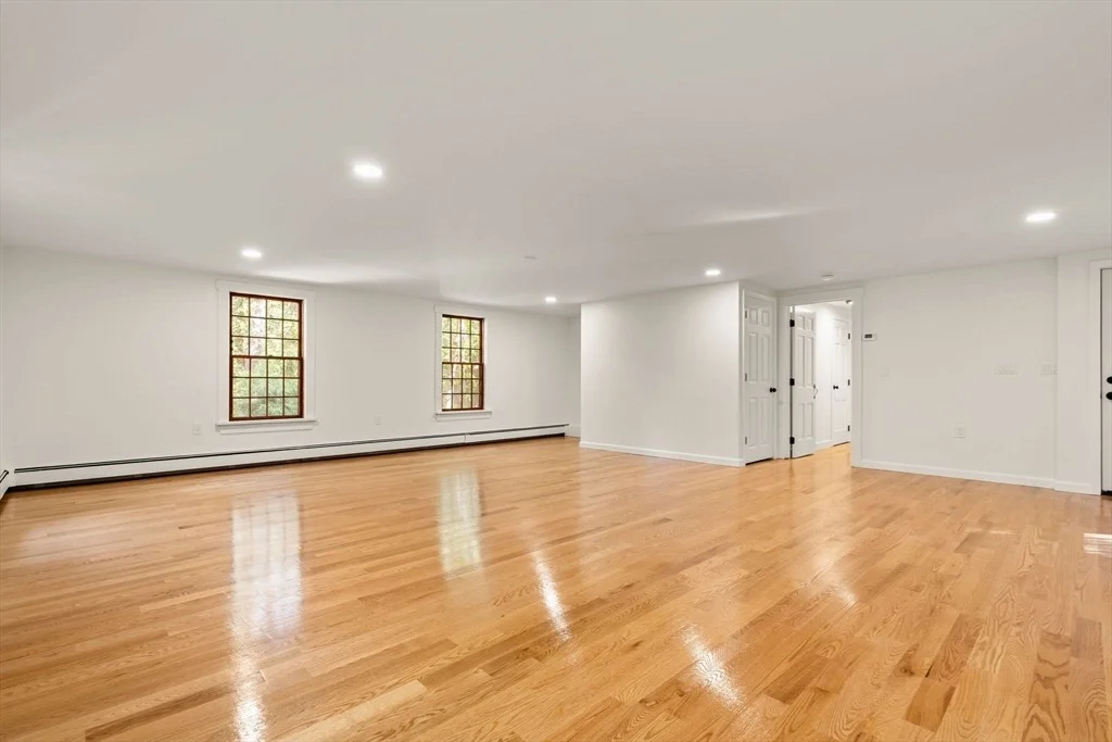 Photo of 123 Dutton Rd