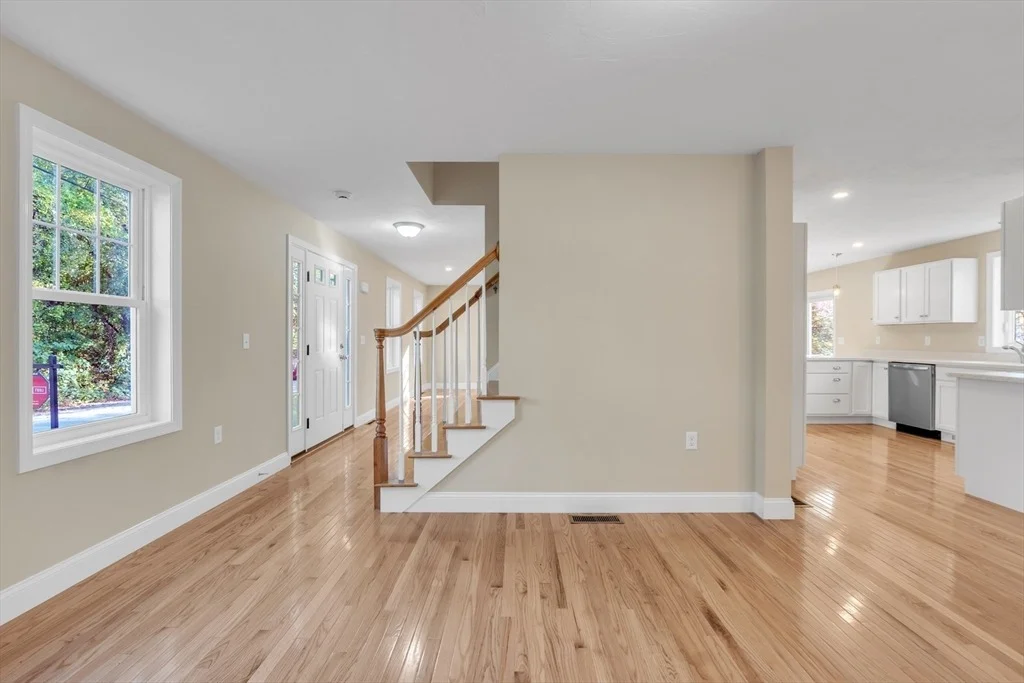 Photo of 18 Columbine Rd