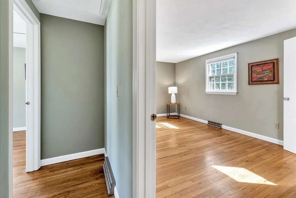 Photo of 26 Rainbow Ln