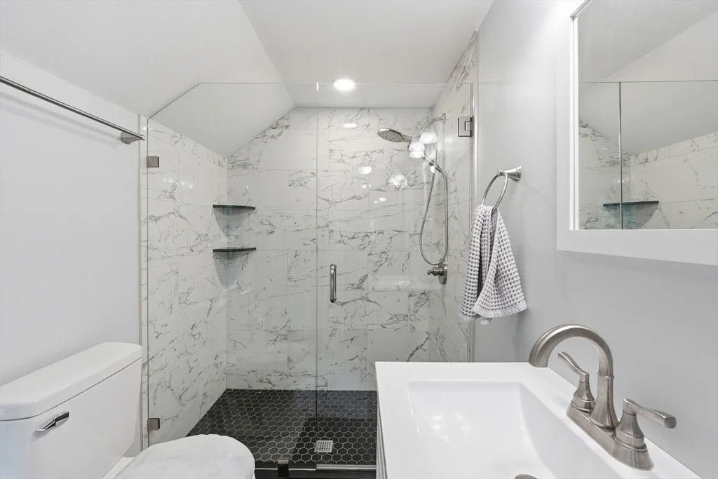 Photo of 154 Barnard Rd