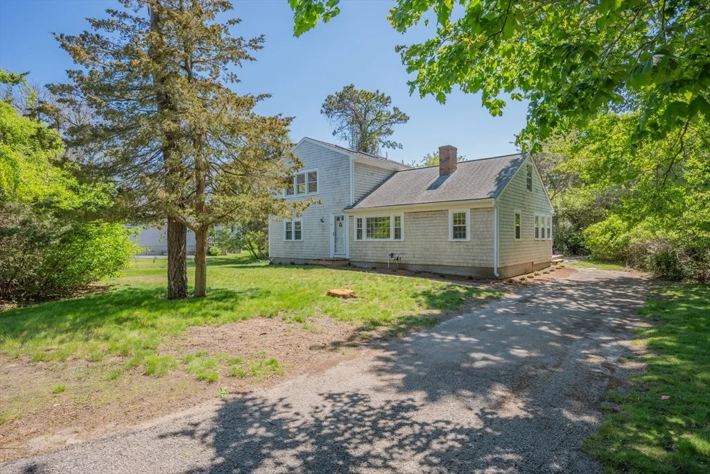 Photo of 19 Aspen Ln