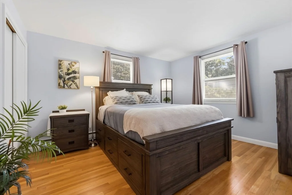 Photo of 542 Trapelo Rd