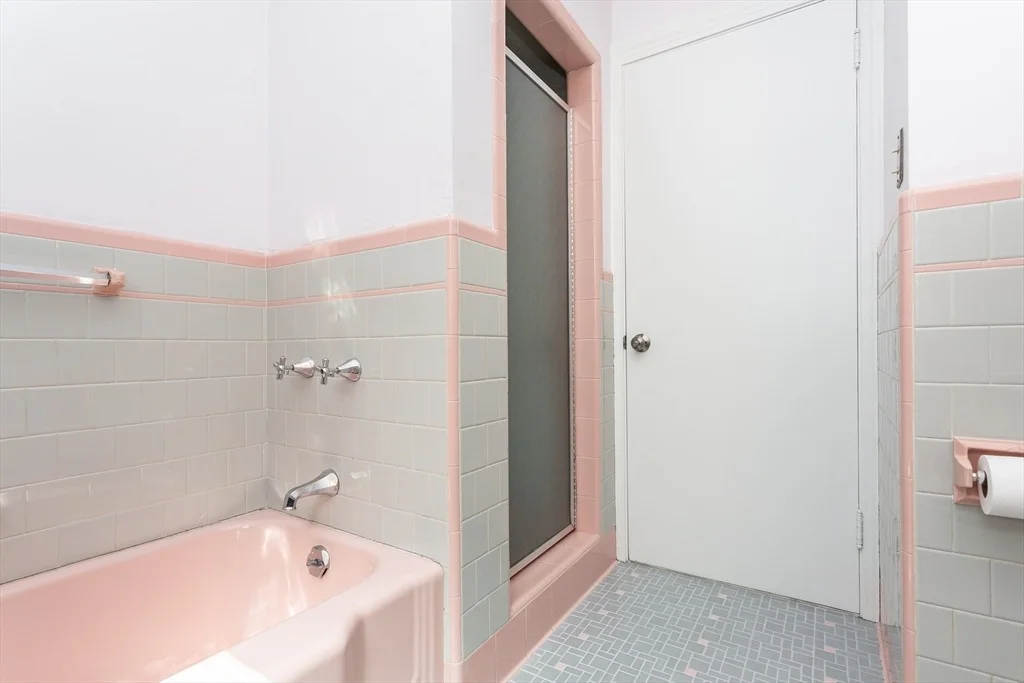 Photo of 277 Valentine St