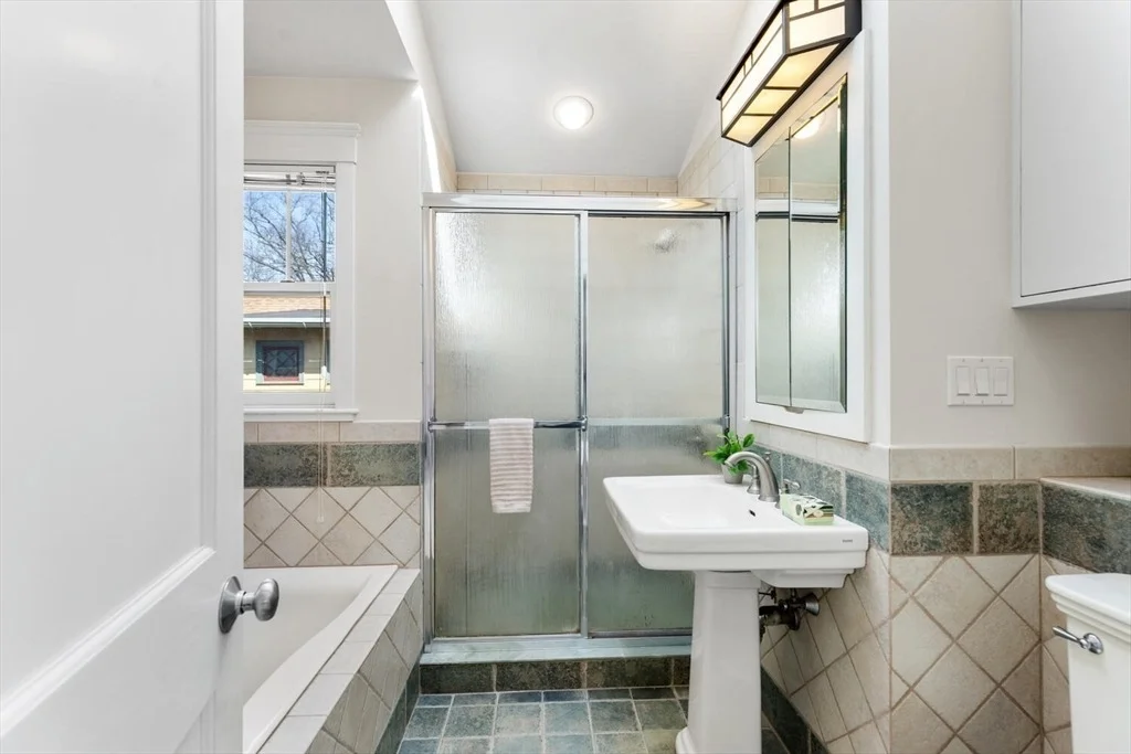 Photo of 38 High Haith Rd