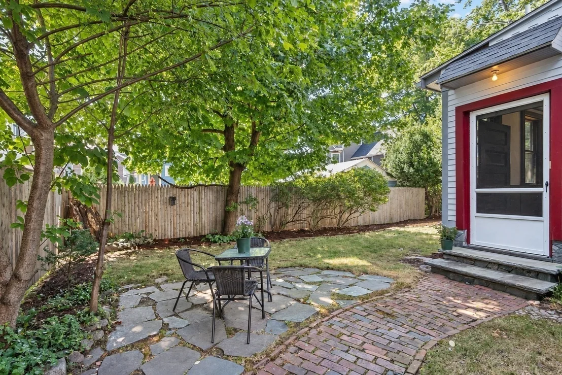 Photo of 26 Walnut Pl