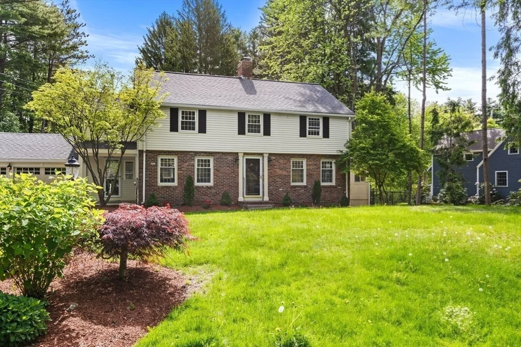 Photo of 30 Meadow Dr