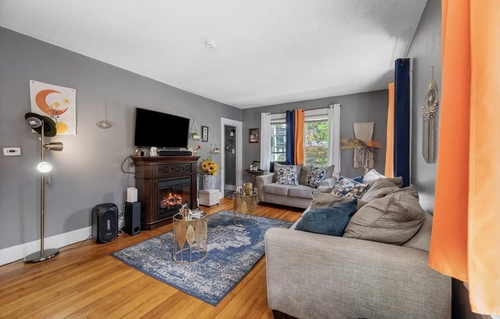 Photo of 8 Wickman Dr