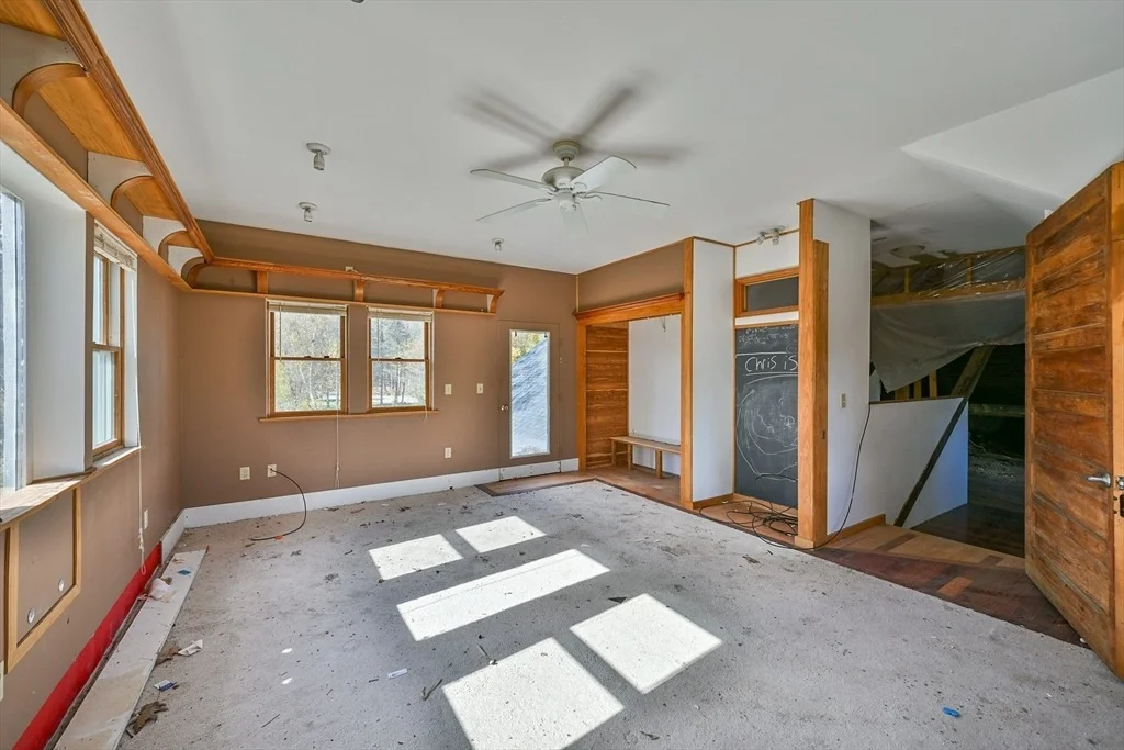 Photo of 18 Kingsbury Rd