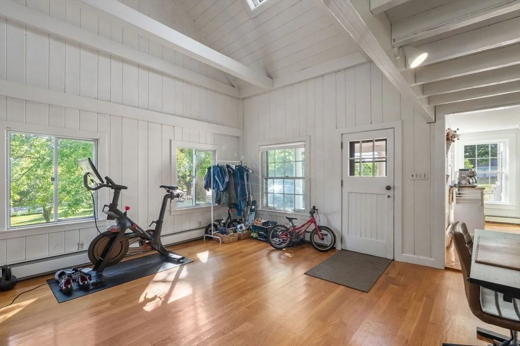 Photo of 339 Boston Rd
