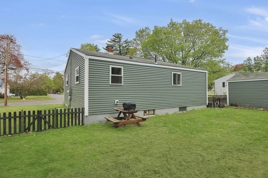 Photo of 152 Shady Brook Ln