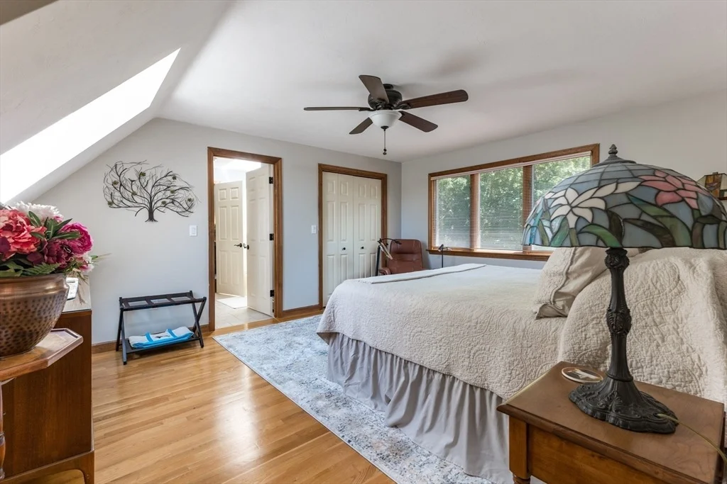 Photo of 11 Polaris Dr