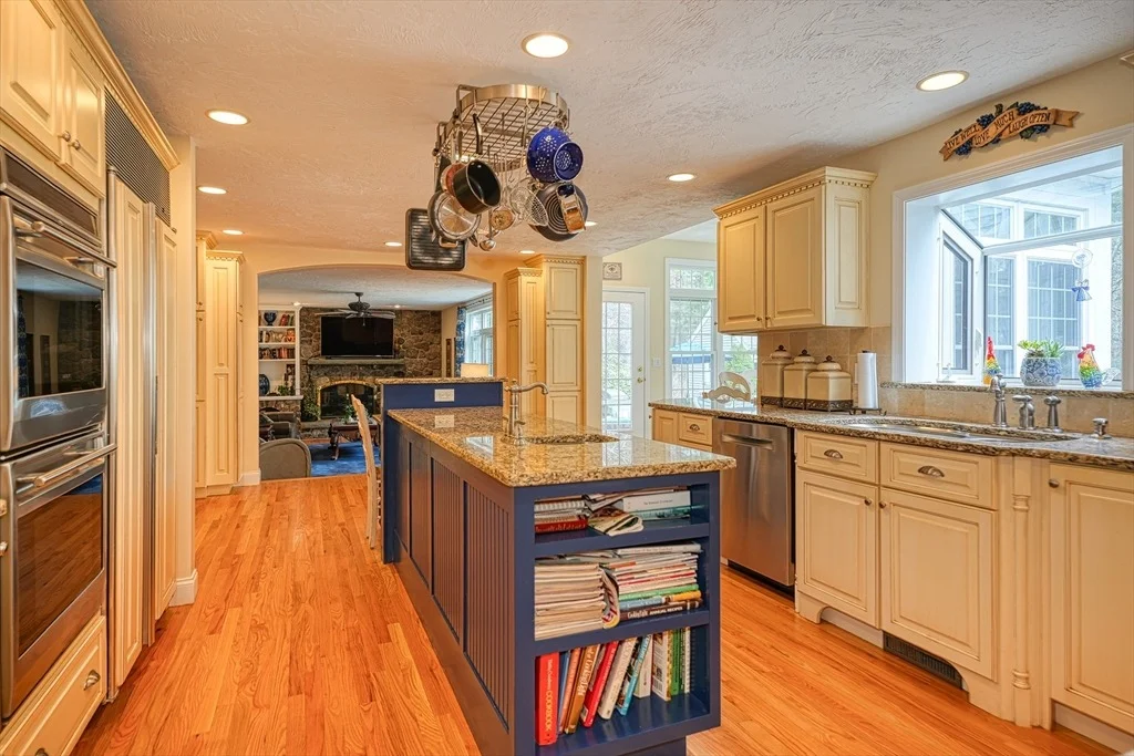 Photo of 391 Concord Rd