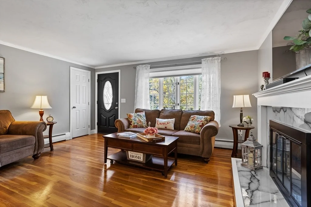 Photo of 6 Belmont Dr