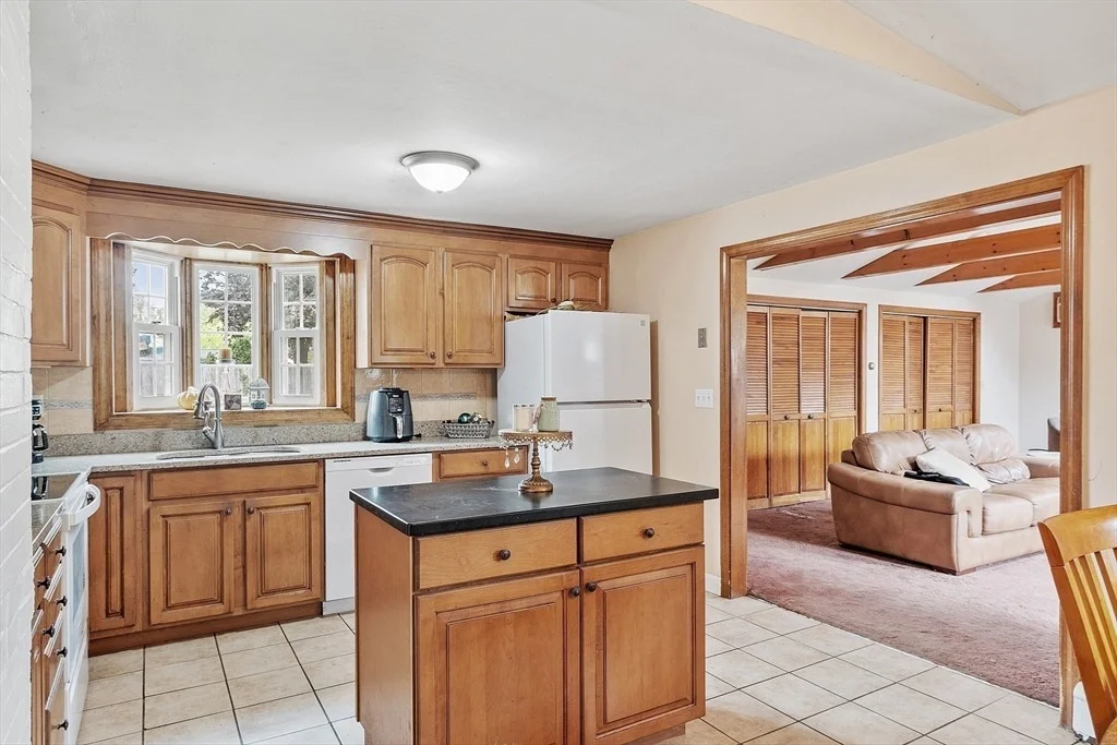 Photo of 115 Richard Rd