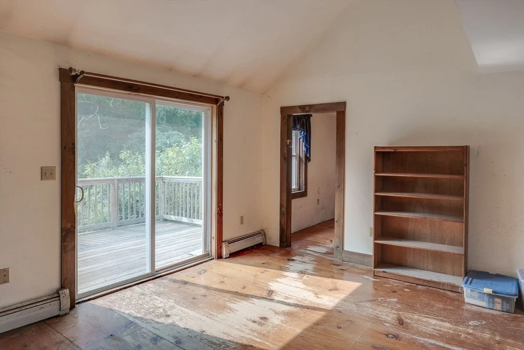 Photo of 691 River St
