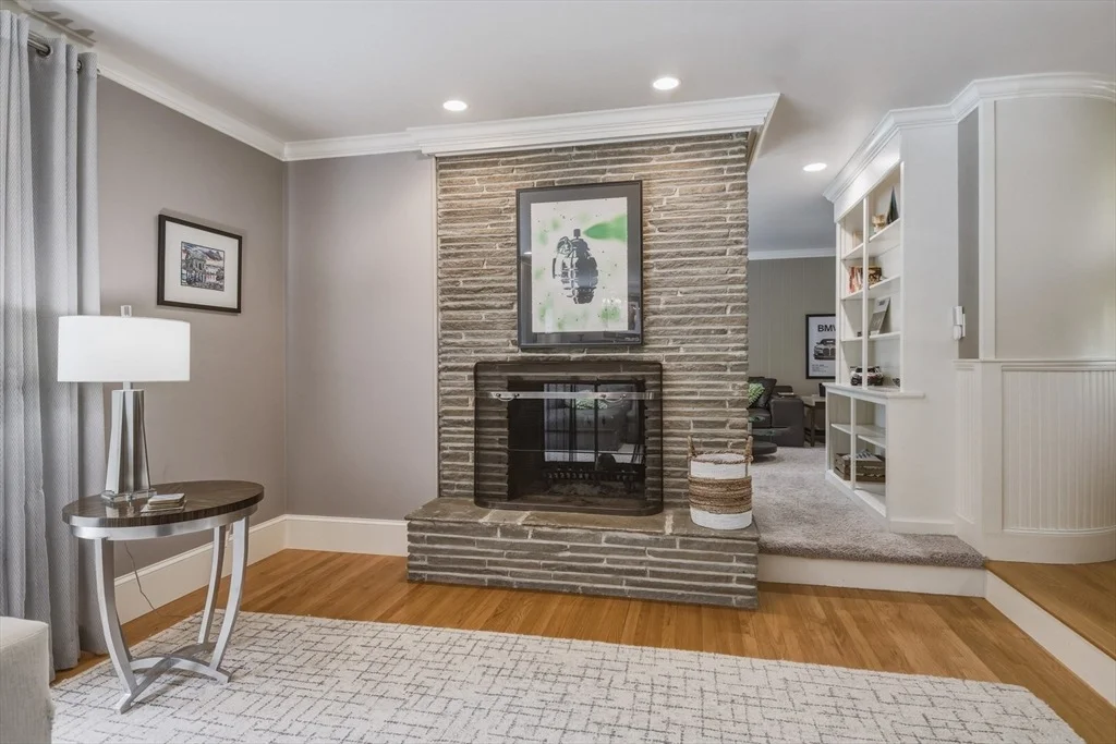 Photo of 191 Pinewood Dr