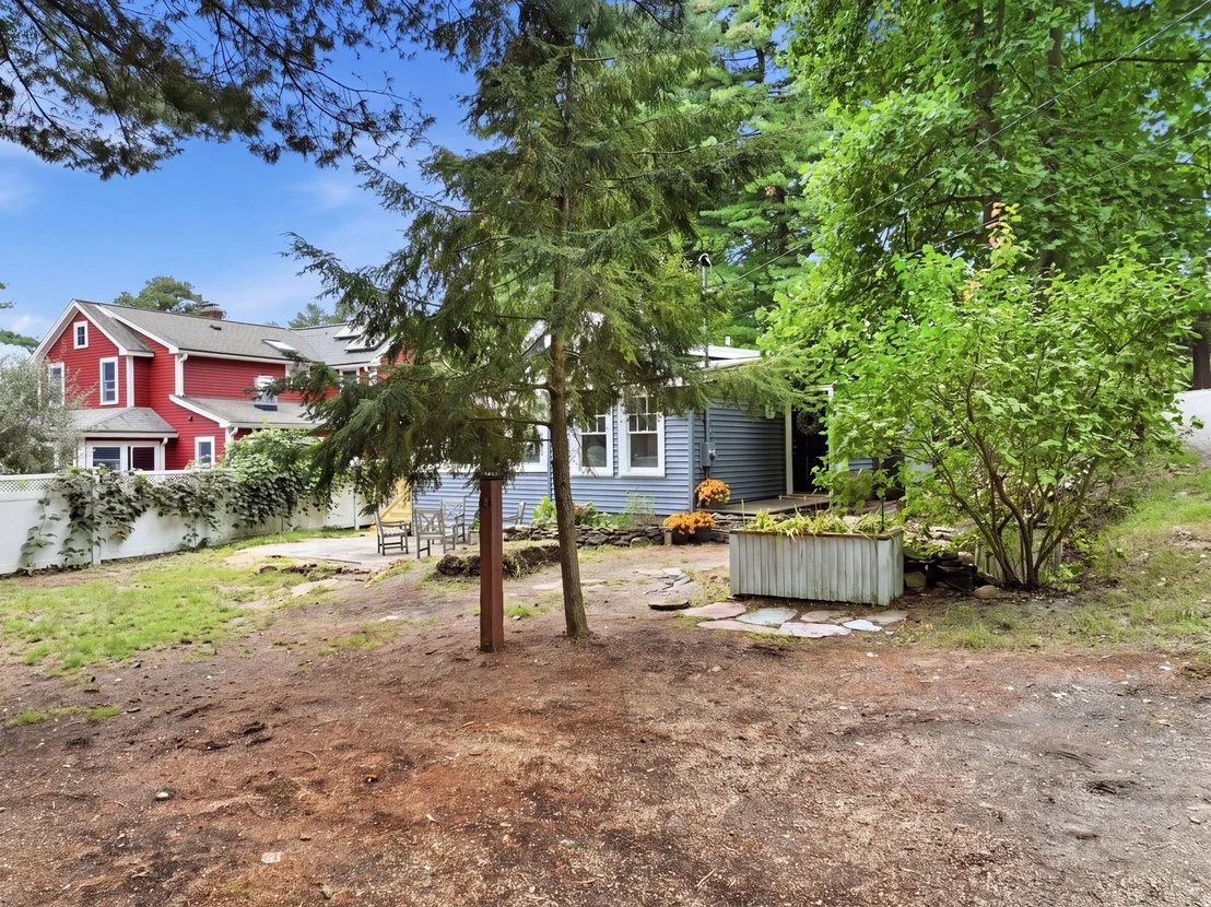 Photo of 3R Calvin St