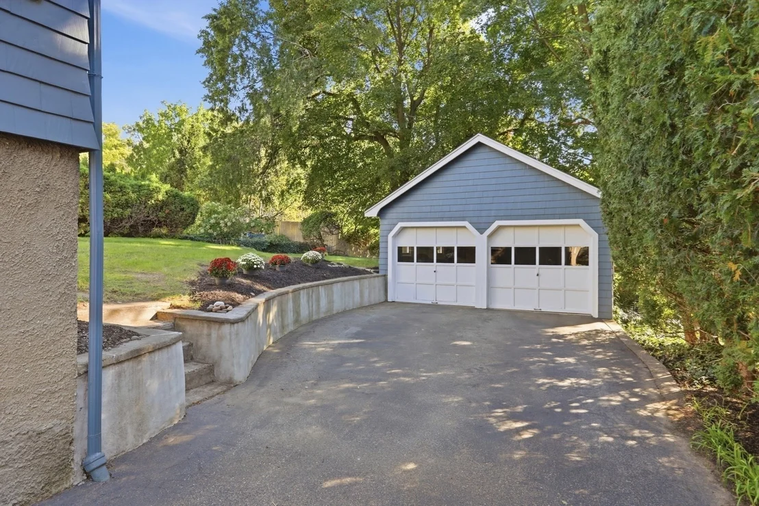 Photo of 23 Stone Ave.