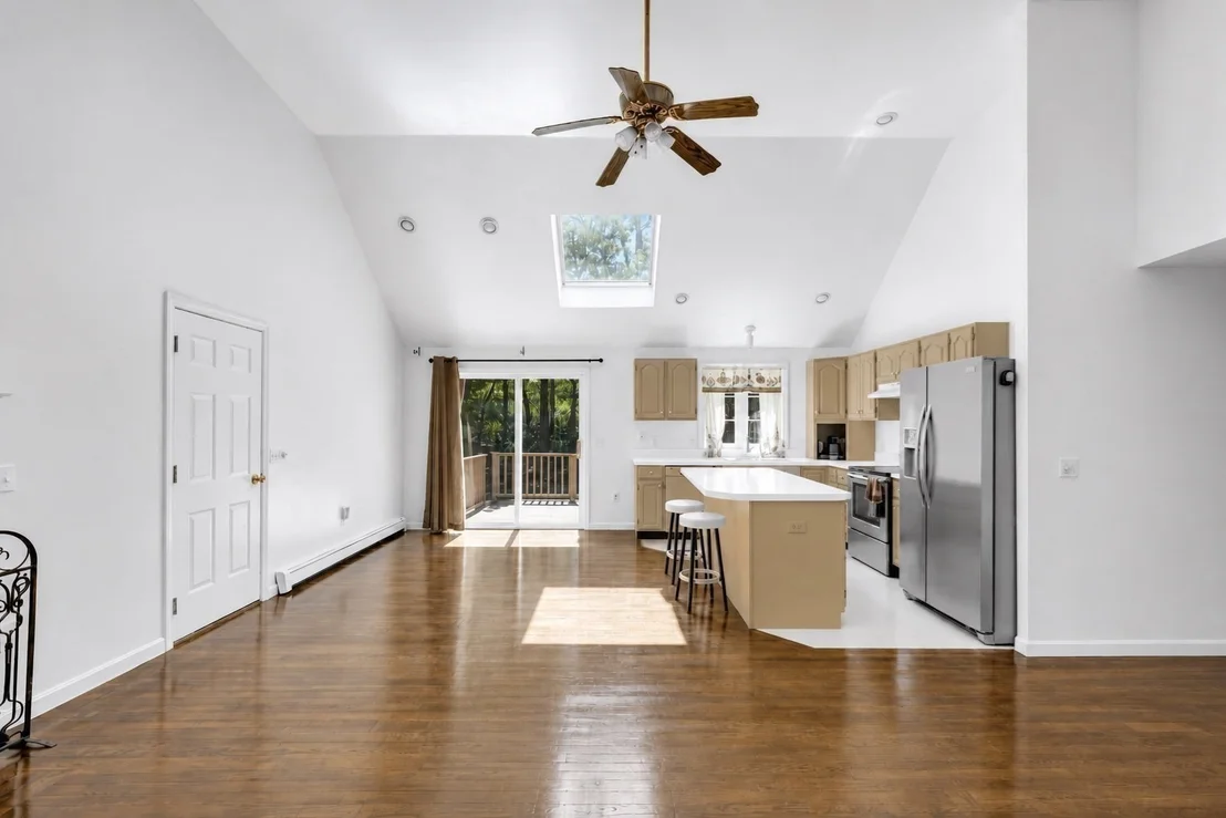 Photo of 36 Helmsman Dr