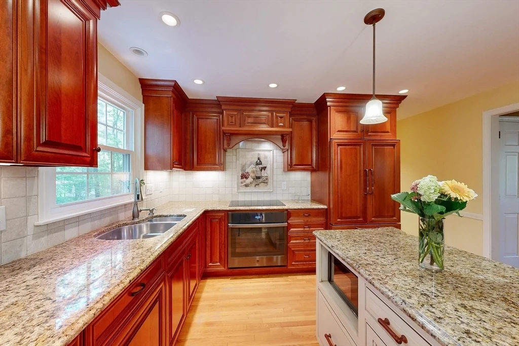 Photo of 13 Garry Dr