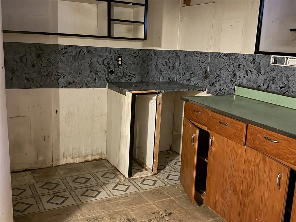 Photo of 48 Columbian Ave