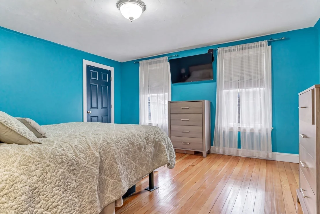 Photo of 25 Fuller Pl