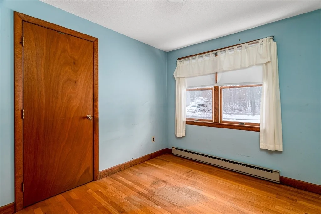 Photo of 10 Jonathan Dr