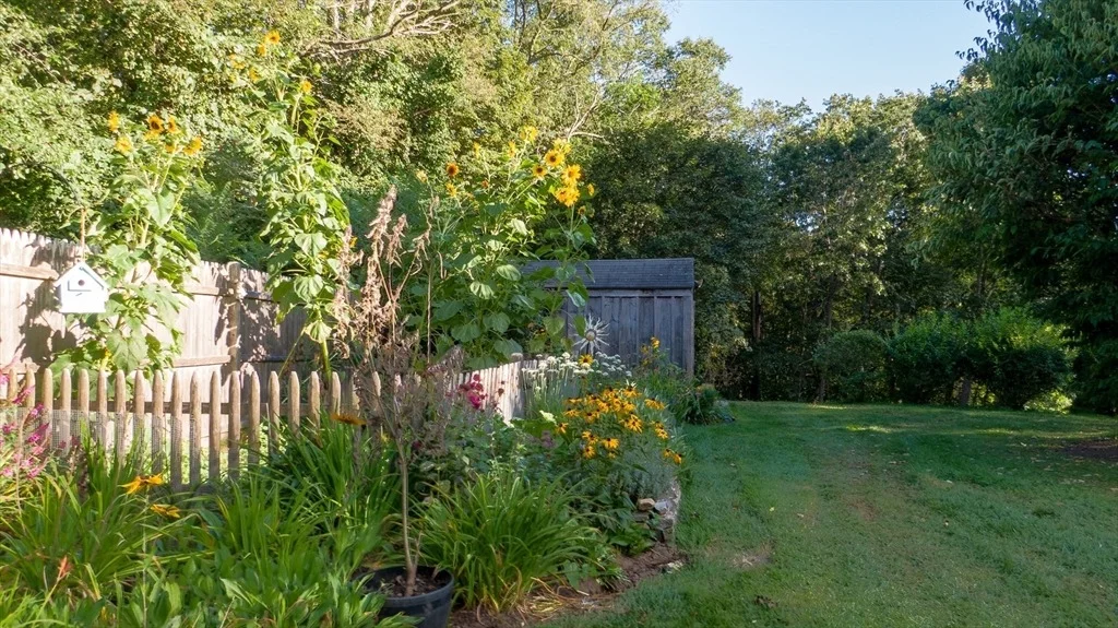 Photo of 298 Torrey Rd