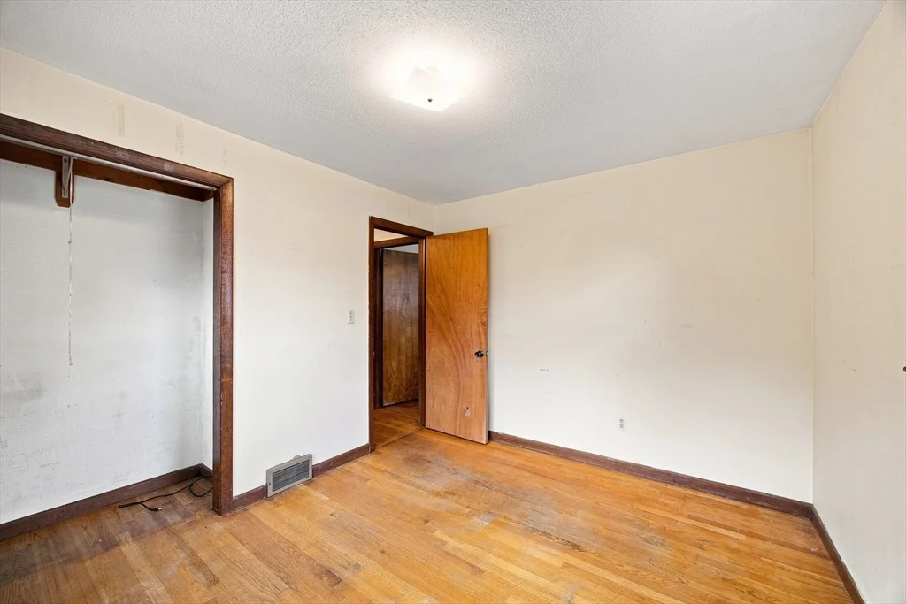 Photo of 115 Bemis Rd