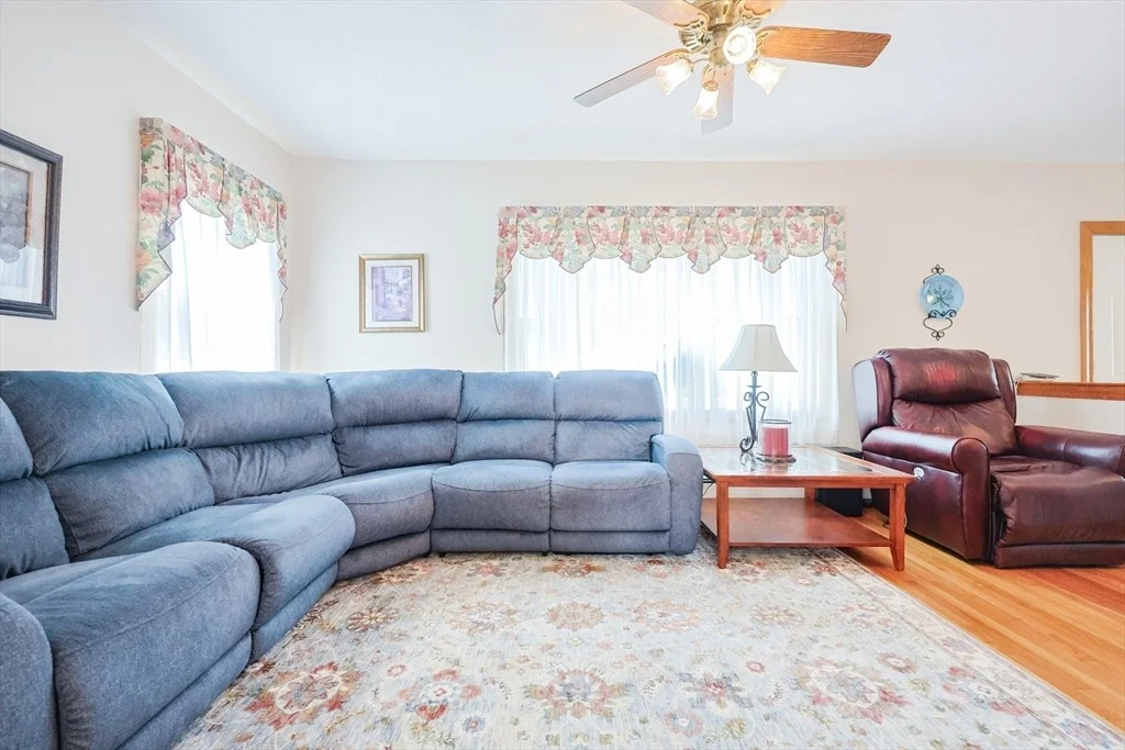 Photo of 76 Beach St