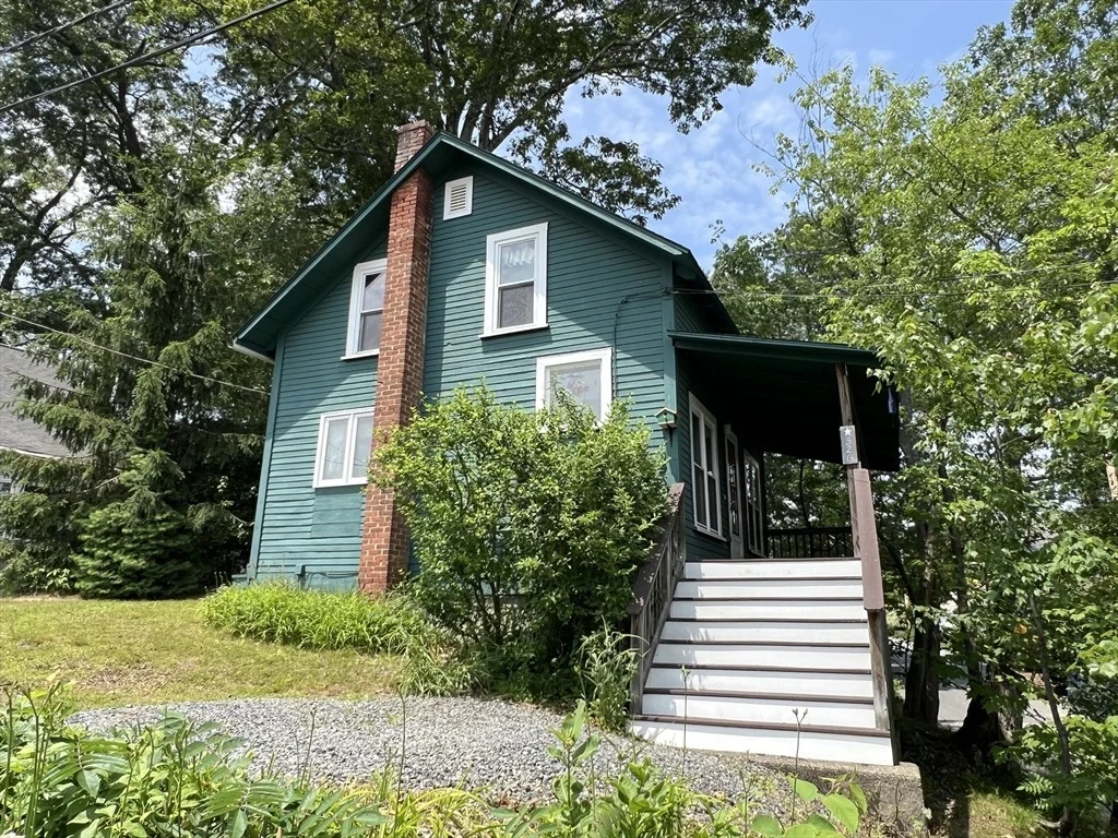Photo of 326 Bridle Path